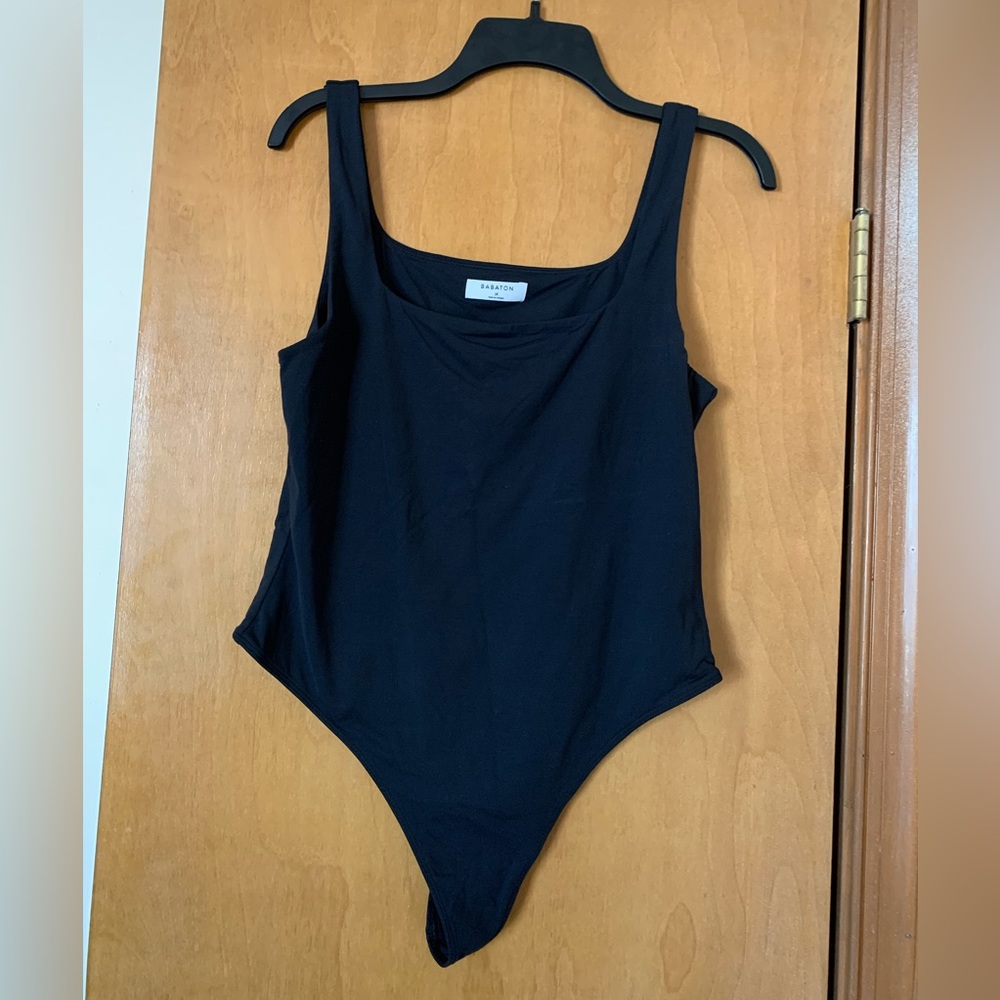 Aritzia babaton black square neck bodysuit - size XL